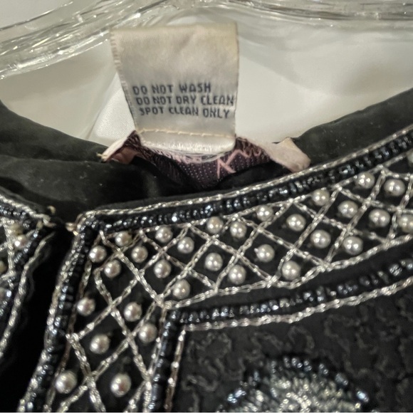 Laurence Kazar Black and White Floral Blazer - Picture 10 of 16